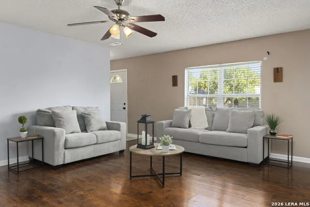 2514 French Sea Dr Kirby, TX 78219