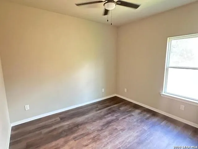 8207 1st Somerset, TX 78069