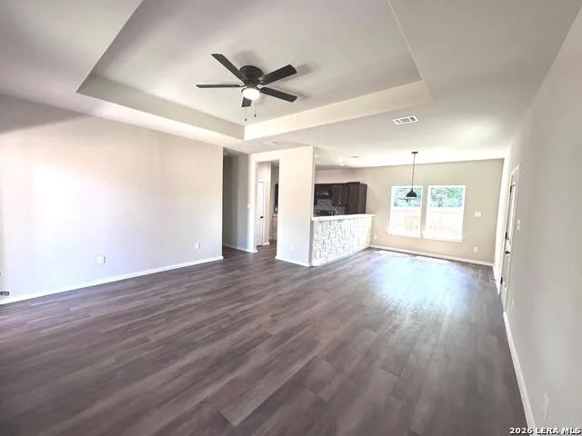 8207 1st Somerset, TX 78069