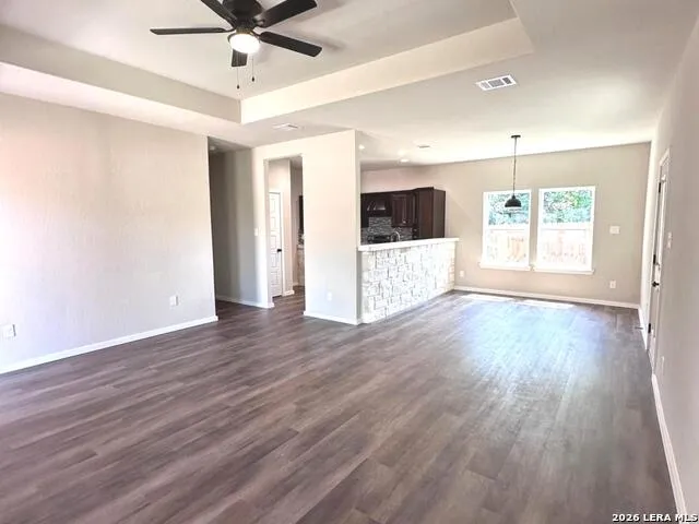 8207 1st Somerset, TX 78069