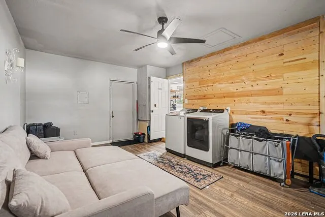 3210 Kirby Dr Kirby, TX 78219