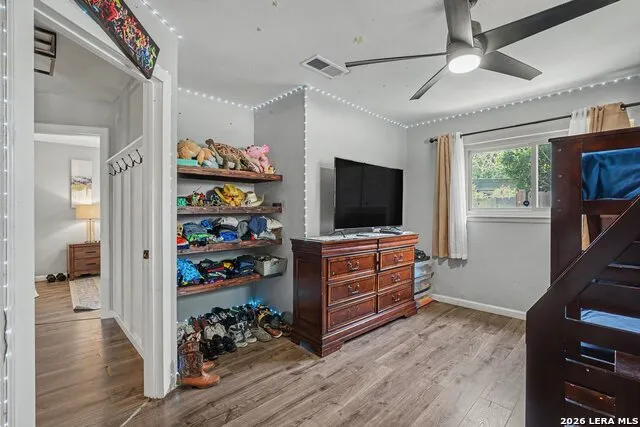 3210 Kirby Dr Kirby, TX 78219