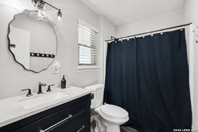3210 Kirby Dr Kirby, TX 78219