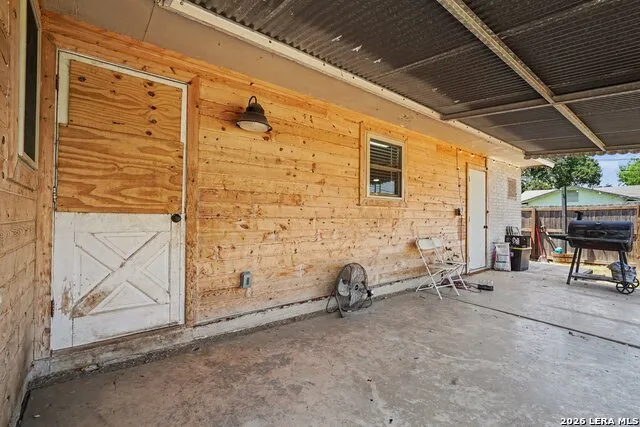 3210 Kirby Dr Kirby, TX 78219