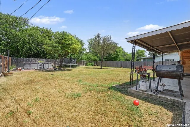 3210 Kirby Dr Kirby, TX 78219