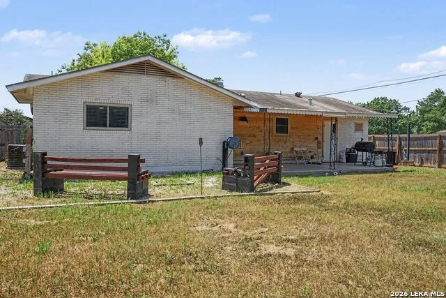3210 Kirby Dr Kirby, TX 78219