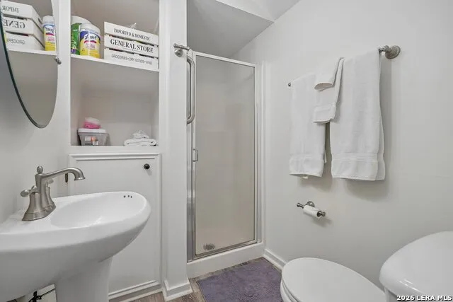 816 Wheless Ave Kerrville, TX 78028