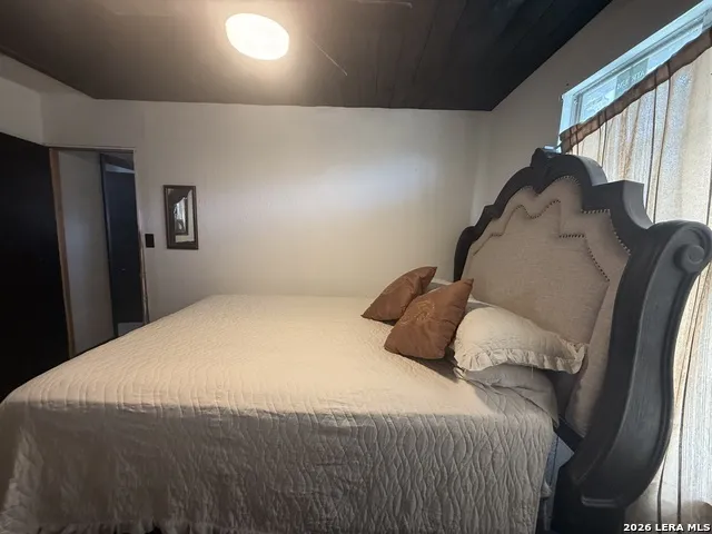 1634 Avenida Encuentro Eagle Pass, TX 78852
