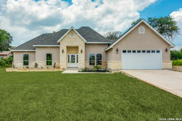 716 County Road 6847 Lytle, TX 78052