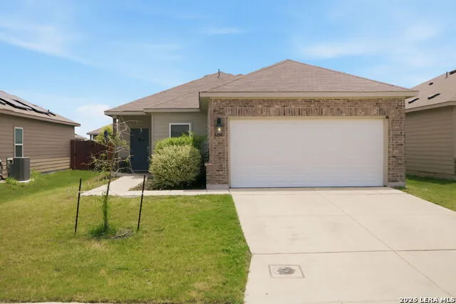 3214 Farm Oak San Antonio, TX 78223