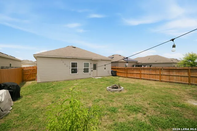 3214 Farm Oak San Antonio, TX 78223
