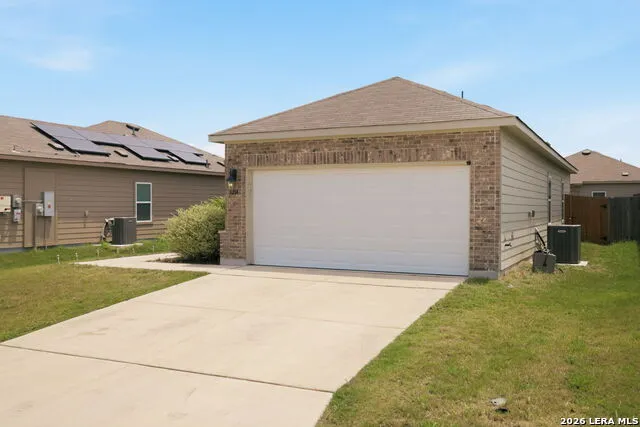 3214 Farm Oak San Antonio, TX 78223