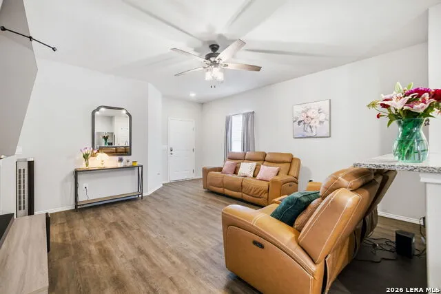 3214 Farm Oak San Antonio, TX 78223
