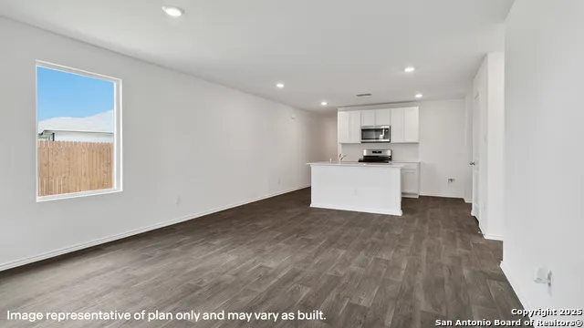 4227 Common Sage Von Ormy, TX 78073