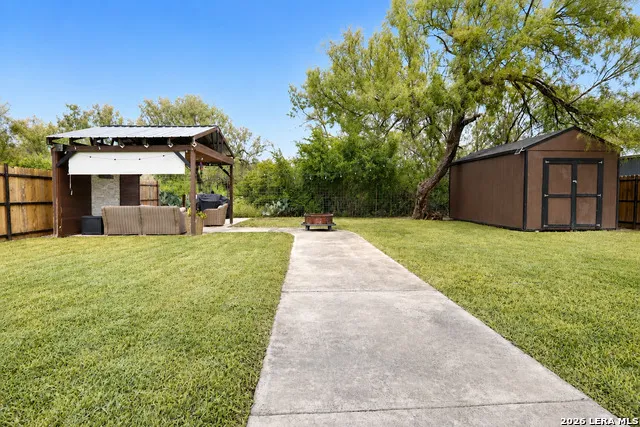 110 RIO GRANDE ST Uvalde, TX 78801