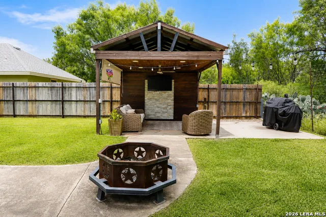 110 RIO GRANDE ST Uvalde, TX 78801