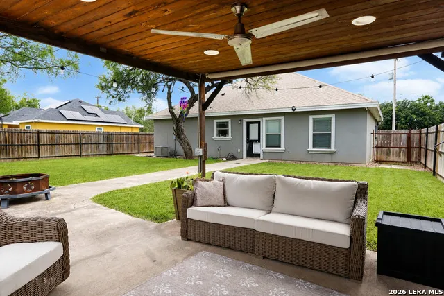 110 RIO GRANDE ST Uvalde, TX 78801