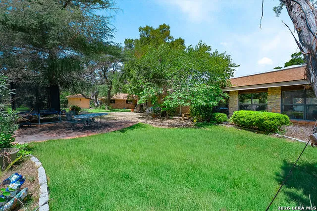 104 BRAEBURN CIR Kerrville, TX 78028