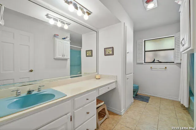 104 BRAEBURN CIR Kerrville, TX 78028