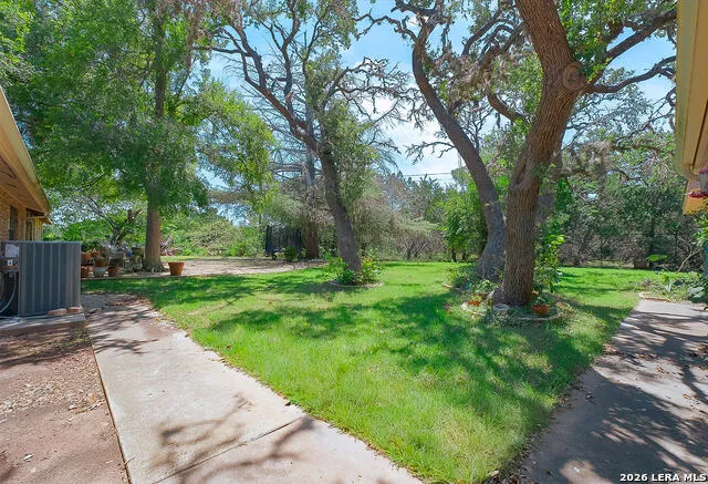 104 BRAEBURN CIR Kerrville, TX 78028