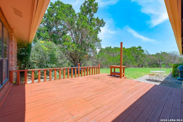 104 BRAEBURN CIR Kerrville, TX 78028