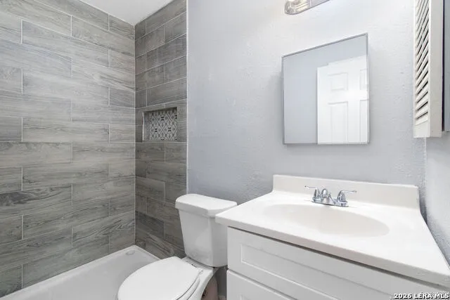 5111 Red Hawk San Antonio, TX 78242