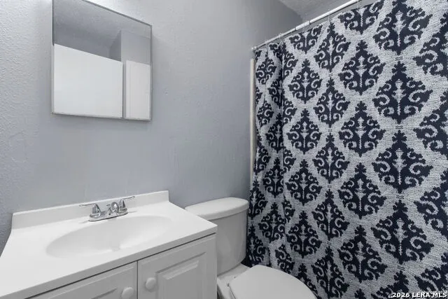 5111 Red Hawk San Antonio, TX 78242
