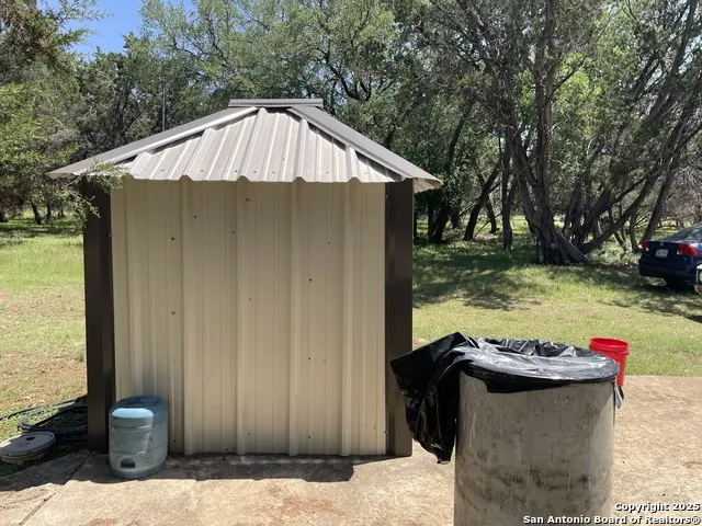 450 Georg Oaks Bulverde, TX 78163