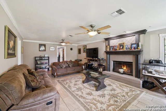 450 Georg Oaks Bulverde, TX 78163