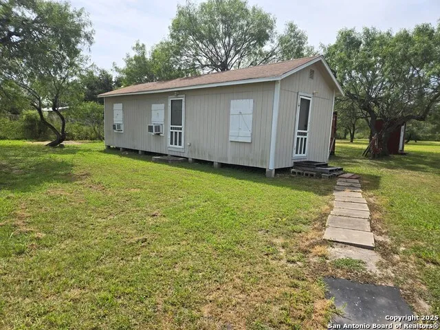 464 Cr 613 Skidmore, TX 78389