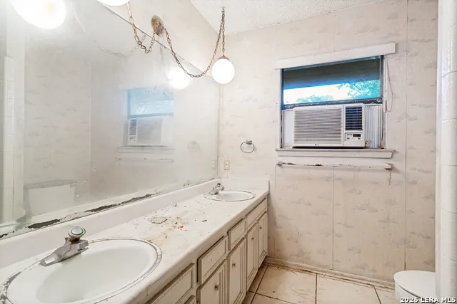 30725 ONION CRK Bulverde, TX 78163