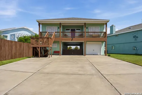 304 Bayview Dr