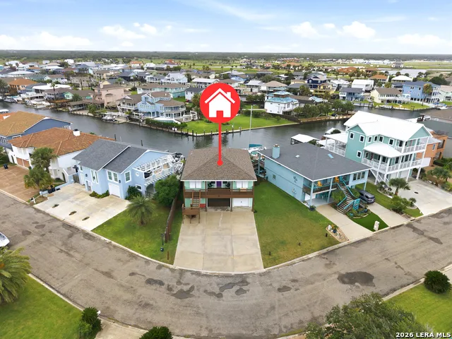 304 Bayview Dr City By The Sea, TX 78336