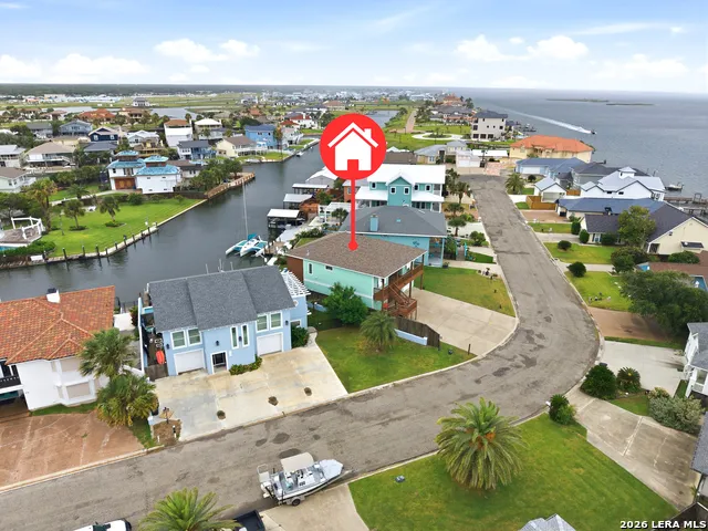 304 Bayview Dr City By The Sea, TX 78336