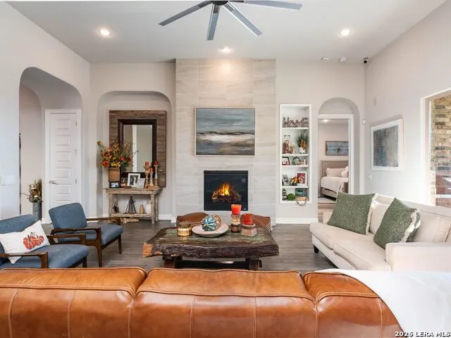 8134 Vanity Hill San Antonio, TX 78256