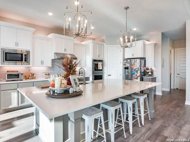 8134 Vanity Hill San Antonio, TX 78256