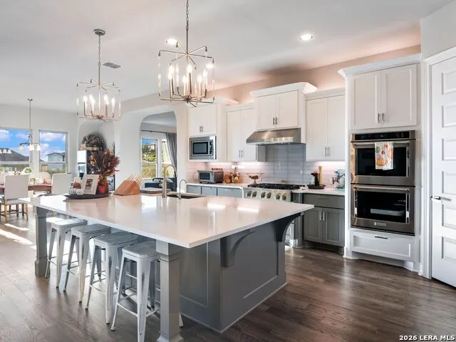 8134 Vanity Hill San Antonio, TX 78256