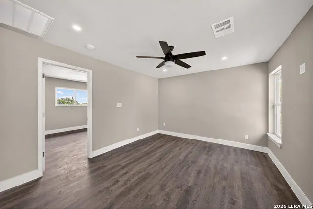 502 Waltom Ave Jourdanton, TX 78026