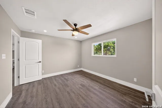 502 Waltom Ave Jourdanton, TX 78026