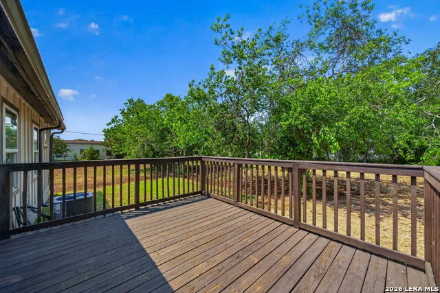 502 Waltom Ave Jourdanton, TX 78026