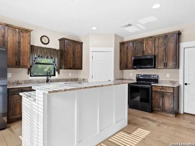 774 Mockingbird Cv Spring Branch, TX 78070