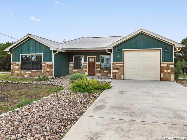 774 Mockingbird Cv Spring Branch, TX 78070