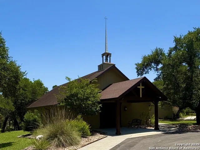 774 Mockingbird Cv Spring Branch, TX 78070