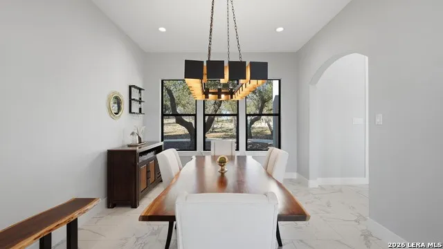 2587 Falling Oak Blanco, TX 78606