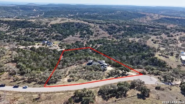 2587 Falling Oak Blanco, TX 78606