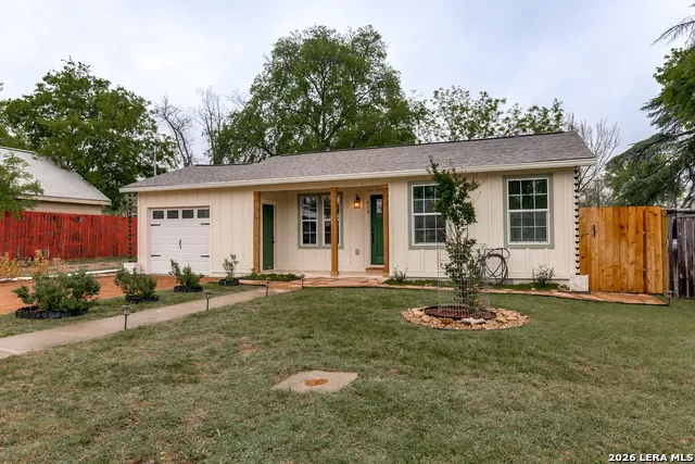 713 Lamar Kerrville, TX 78028