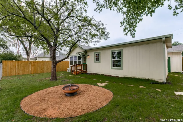 713 Lamar Kerrville, TX 78028