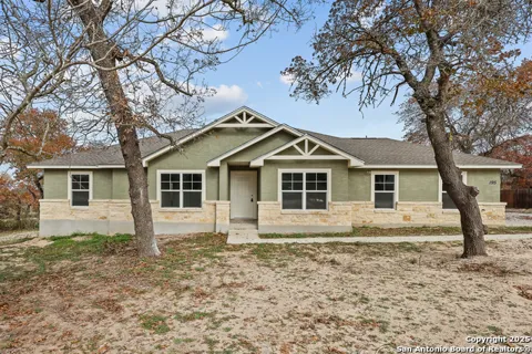 195 Log Cabin