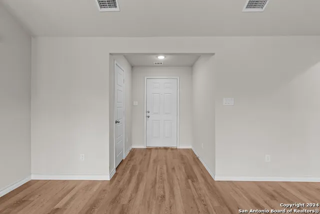 117 Sylas Hayes Loop Pleasanton, TX 78064