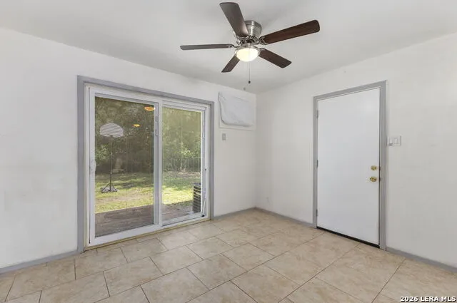 143 Surfrider St San Antonio, TX 78242